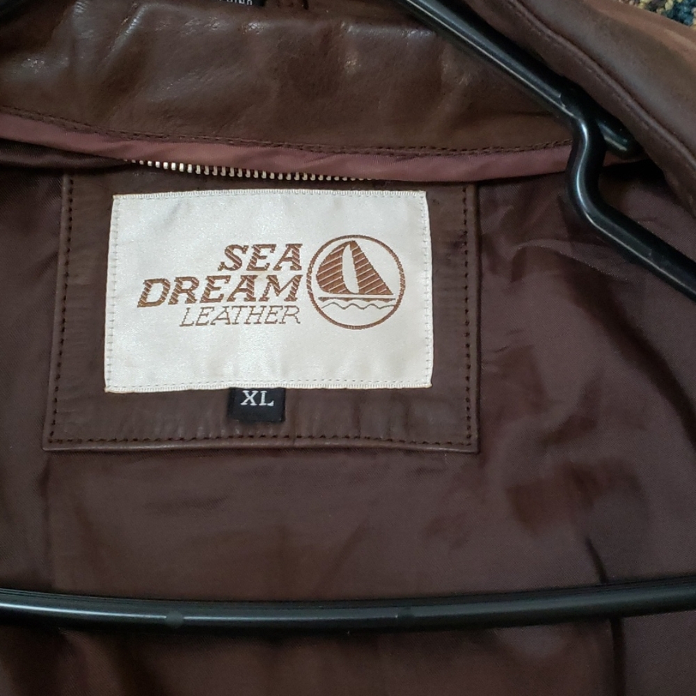 Leather jacket - Picture 4 of 4